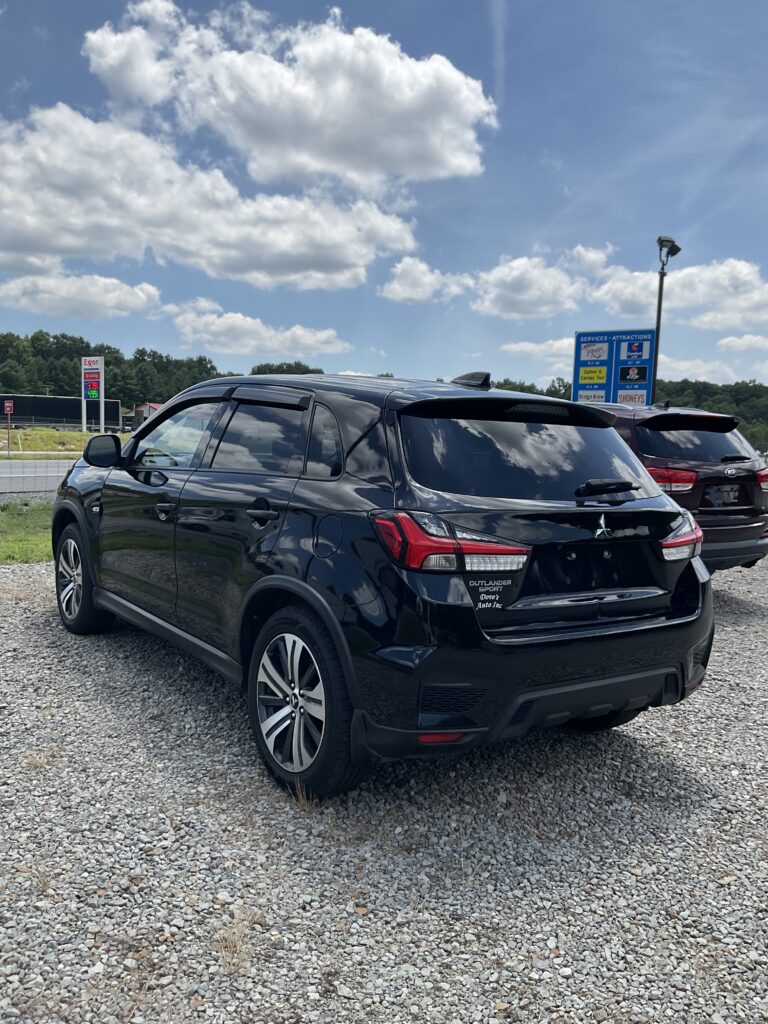 2022 Mits Outlander Sport LE
